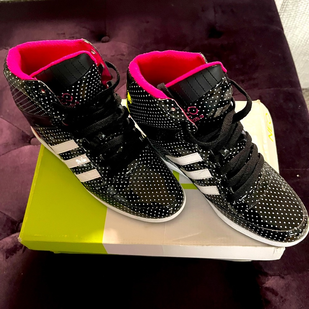 Vintage Adidas Weneo super wedge.